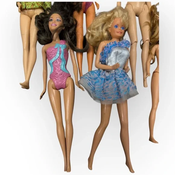 Barbie Lot 9 Dolls EUC - Picture 5 of 5